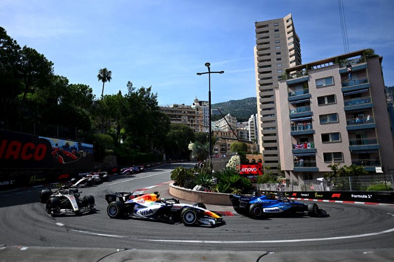 sainz-monaco-1