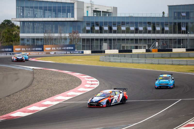 tcr-kina1-michelisz