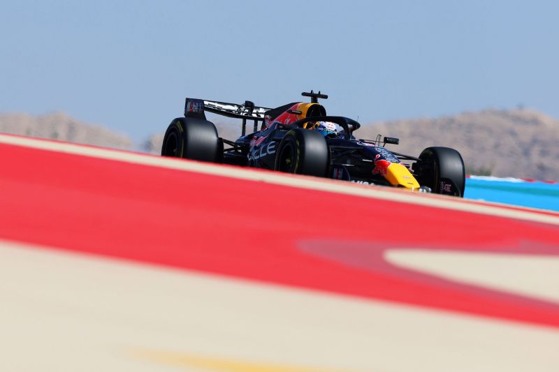 verstappen-bahrain-test-1