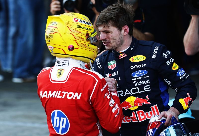 verstappen-hamilton-2026-barcelona