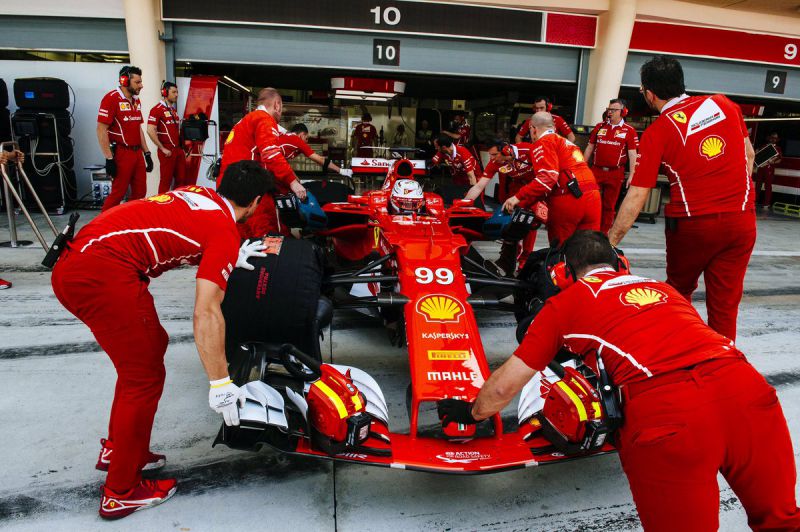 giovinazzi-ferrari-test-99