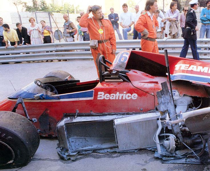 teamhaas-tambay-crash-1986-monaco