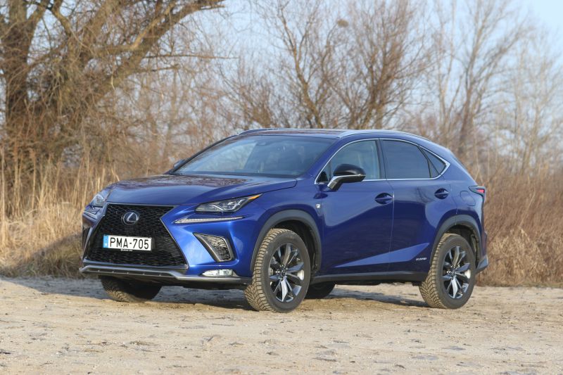 Lexus NX 300h Full Hybrid-01