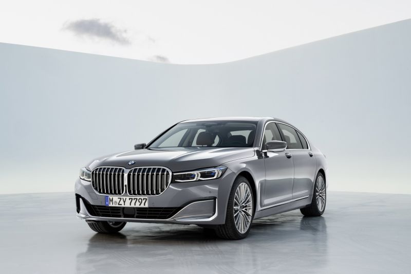 P90333087_highRes_the-new-bmw-7-series_resize
