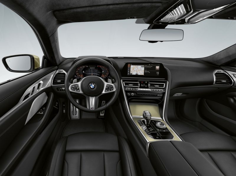 P90391541_highRes_the-new-bmw-8-series_resize