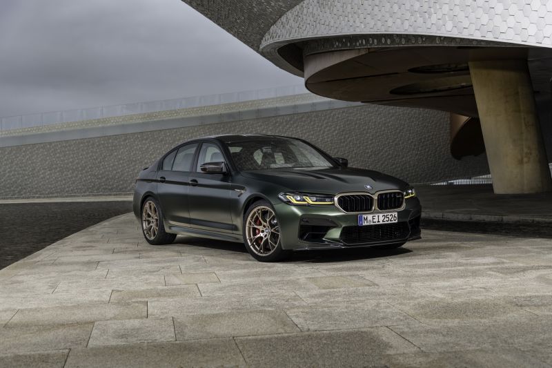 P90411289_highRes_the-new-bmw-m5-cs-01_resize
