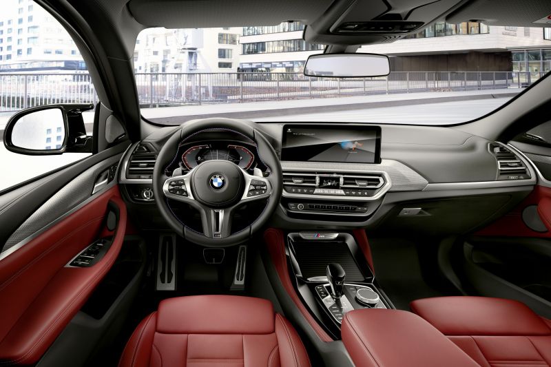 P90424745_highRes_the-new-bmw-x4-m40i-_resize