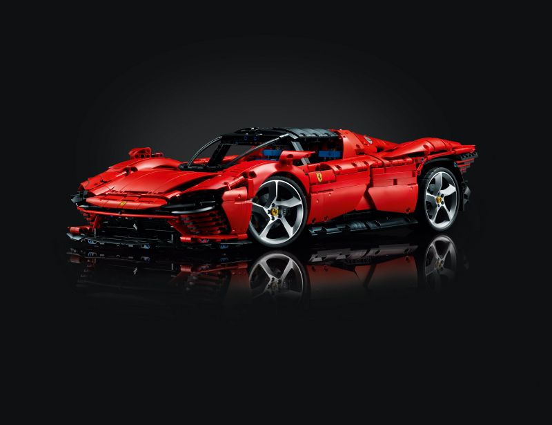 42143_LEGO Technic Ferrari Daytona SP3 (1)