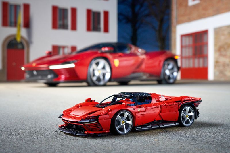 42143_LEGO Technic Ferrari Daytona SP3 (3)