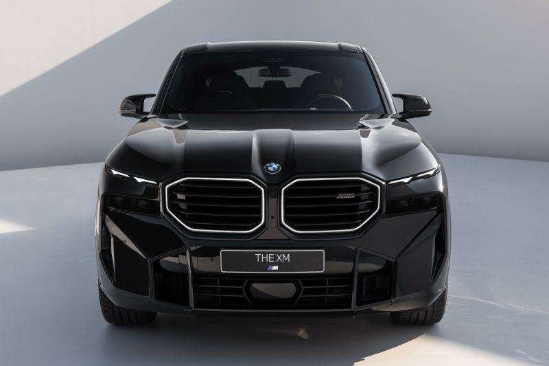 P90478693_highRes_the-first-ever-bmw-x_resize