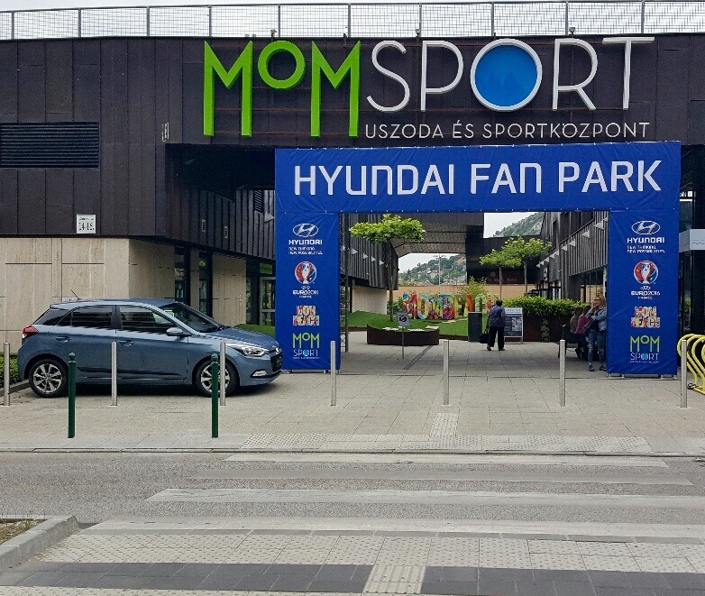 MOM Sport Hyundai Fan Park
