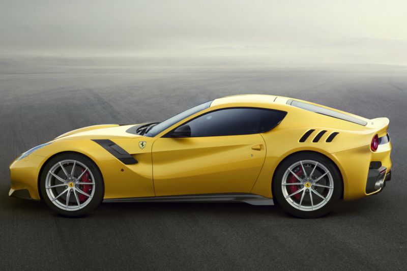 ferrari f12tdf_03