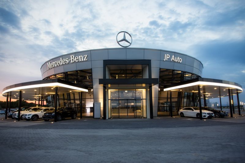 mercedes-jaszbereny-01