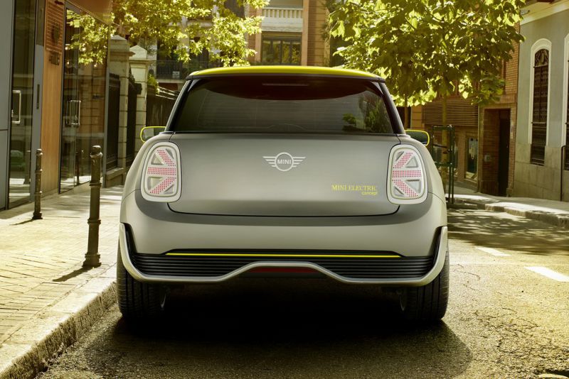 mini-electric-concept-2017-frankfurt-6