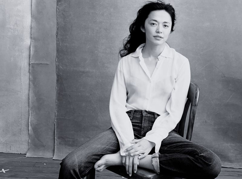 00Pirelli Calendar 2016 - Foreword - YAO CHEN_