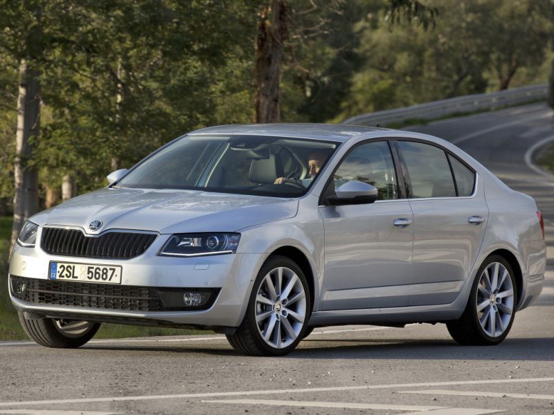 skodaoctavia10tsi02